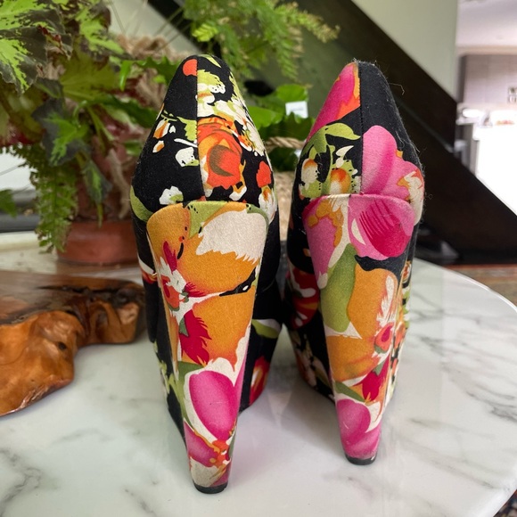 Aldo women’s platform heels - Picture 4 of 5